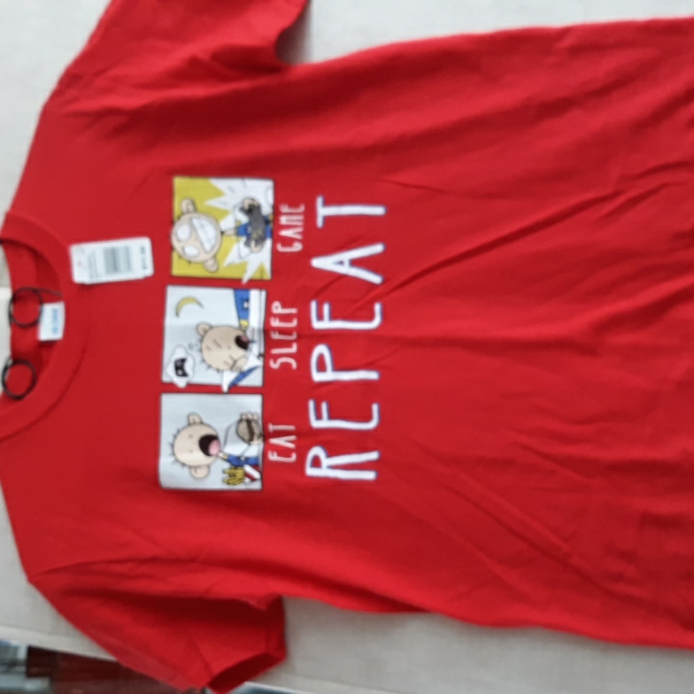 Cute red tee